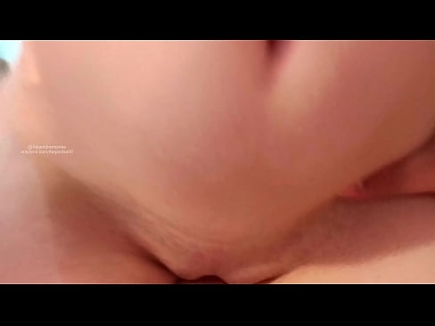 ❤️ Ablamın odasında uyuyorum ve ben böyle uyandım ️❌ Porno videosu bizde ❌