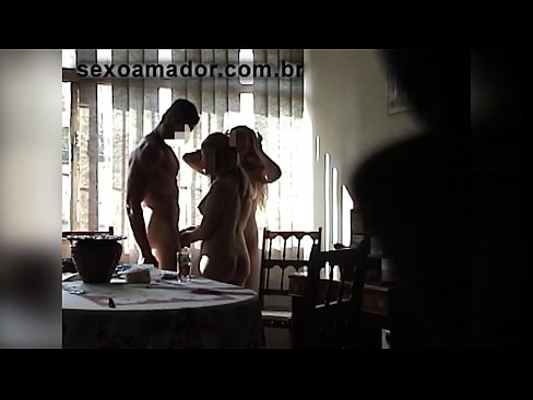 ❤️ Seks arkadaşlar dev bir adam ve onunla bir üçlü davet ️❌ Porno videosu bizde ❌